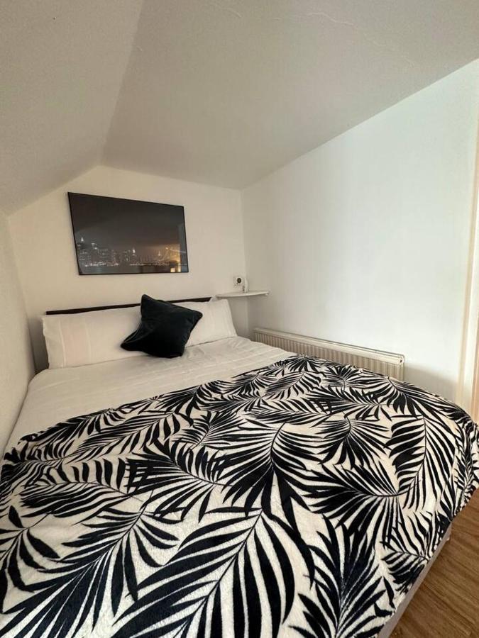 3 Bed Flat With Pool Table Apartment Cambridge  Ngoại thất bức ảnh